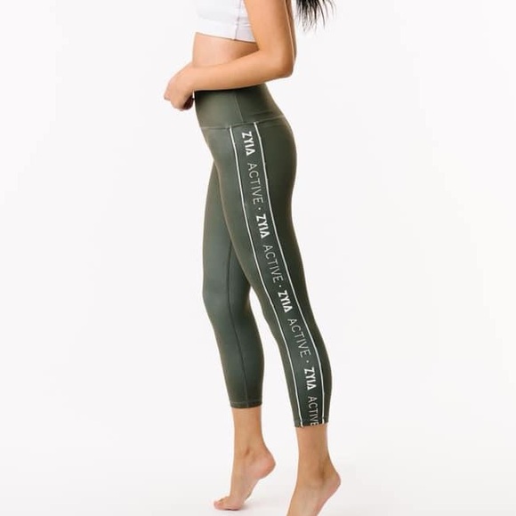 Zyia Olive Logo Stripe Light n Tight Hi-Rise Capri 20" - Picture 5 of 5